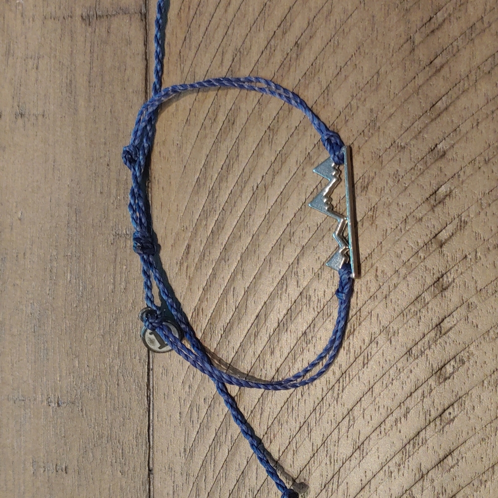 Pura Vida mountain braclet